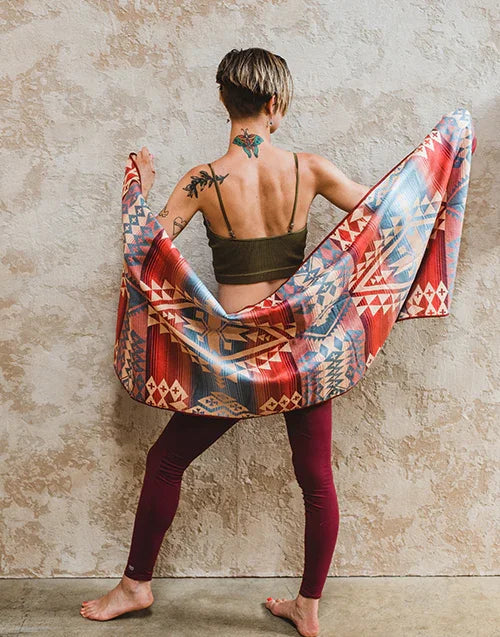 Yoga Towel | Lightweight | Turquoise | Silicon Non Slip Nubs | Microfiber | Yune Yoga | Tucson Turquoise